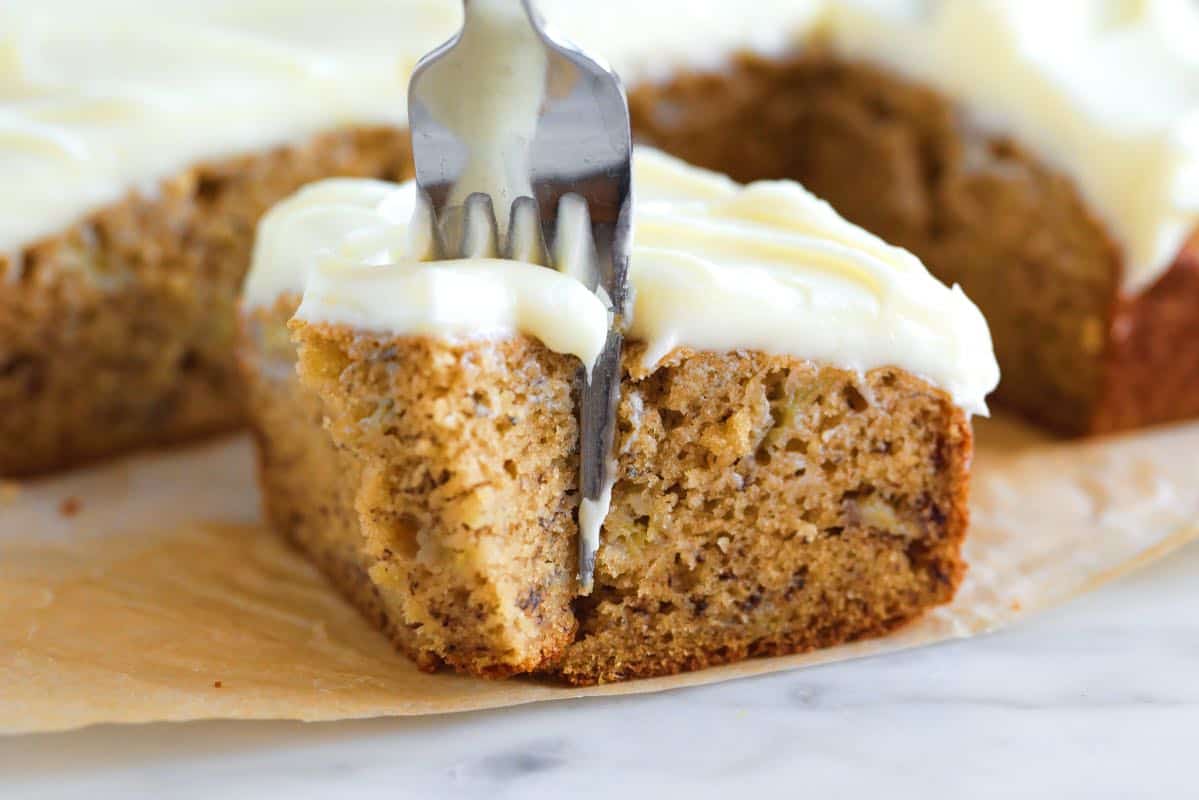 Bake The Easiest Banana Cake: No Scales & Customizable Toppings