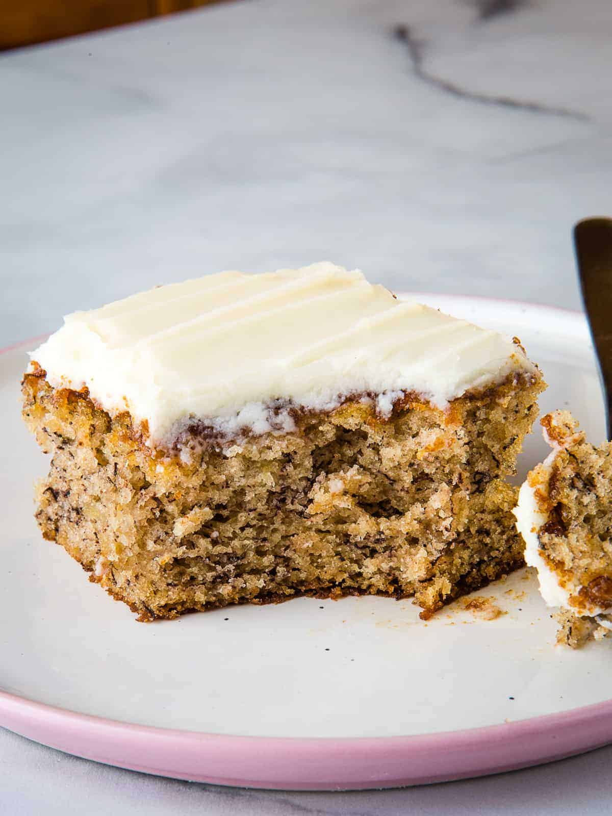Quick & Easy Banana Cake Recipe: A Versatile Dessert for Any Occasion